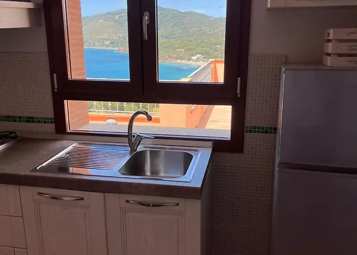 Zuccale Ii Tranquillita E Panorama Vicino Al Mare Capoliveri (Isola d'Elba)