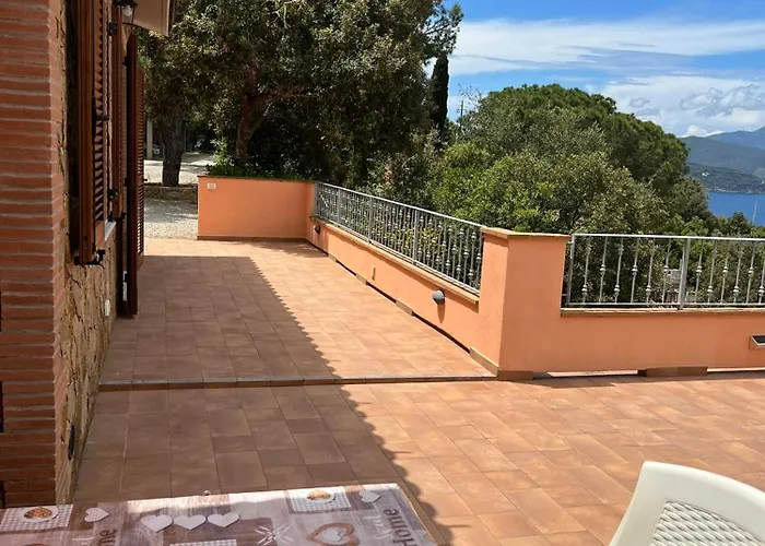 Zuccale Ii Tranquillita E Panorama Vicino Al Mare Capoliveri (Isola d'Elba)