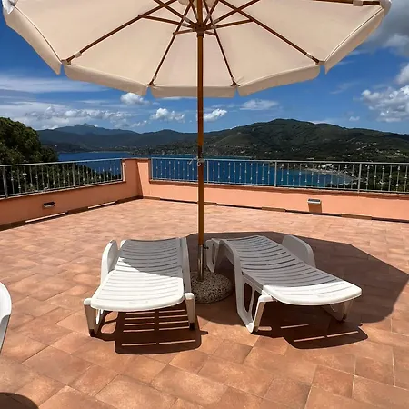 Zuccale Ii Tranquillita E Panorama Vicino Al Mare Capoliveri